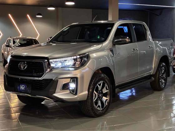 TOYOTA HILUX 2.8 SRX 4X4 CD 16V DIESEL 4P AUTOMÁTICO